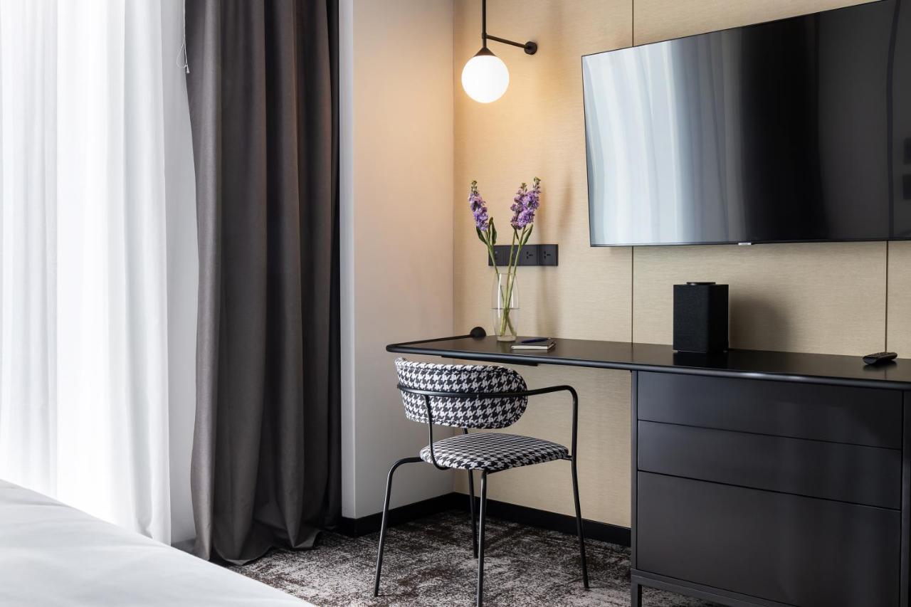 Novotel Living Almaty Jetisu エクステリア 写真