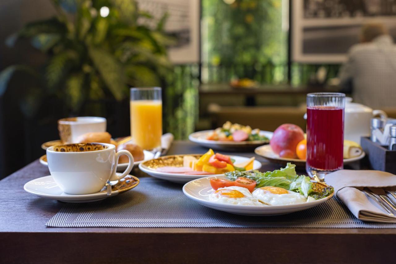Novotel Living Almaty Jetisu エクステリア 写真