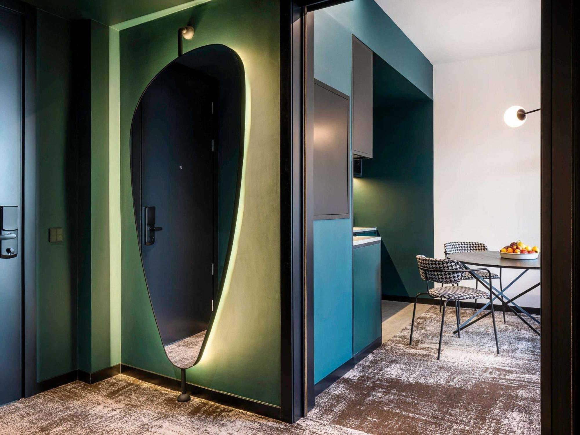 Novotel Living Almaty Jetisu エクステリア 写真