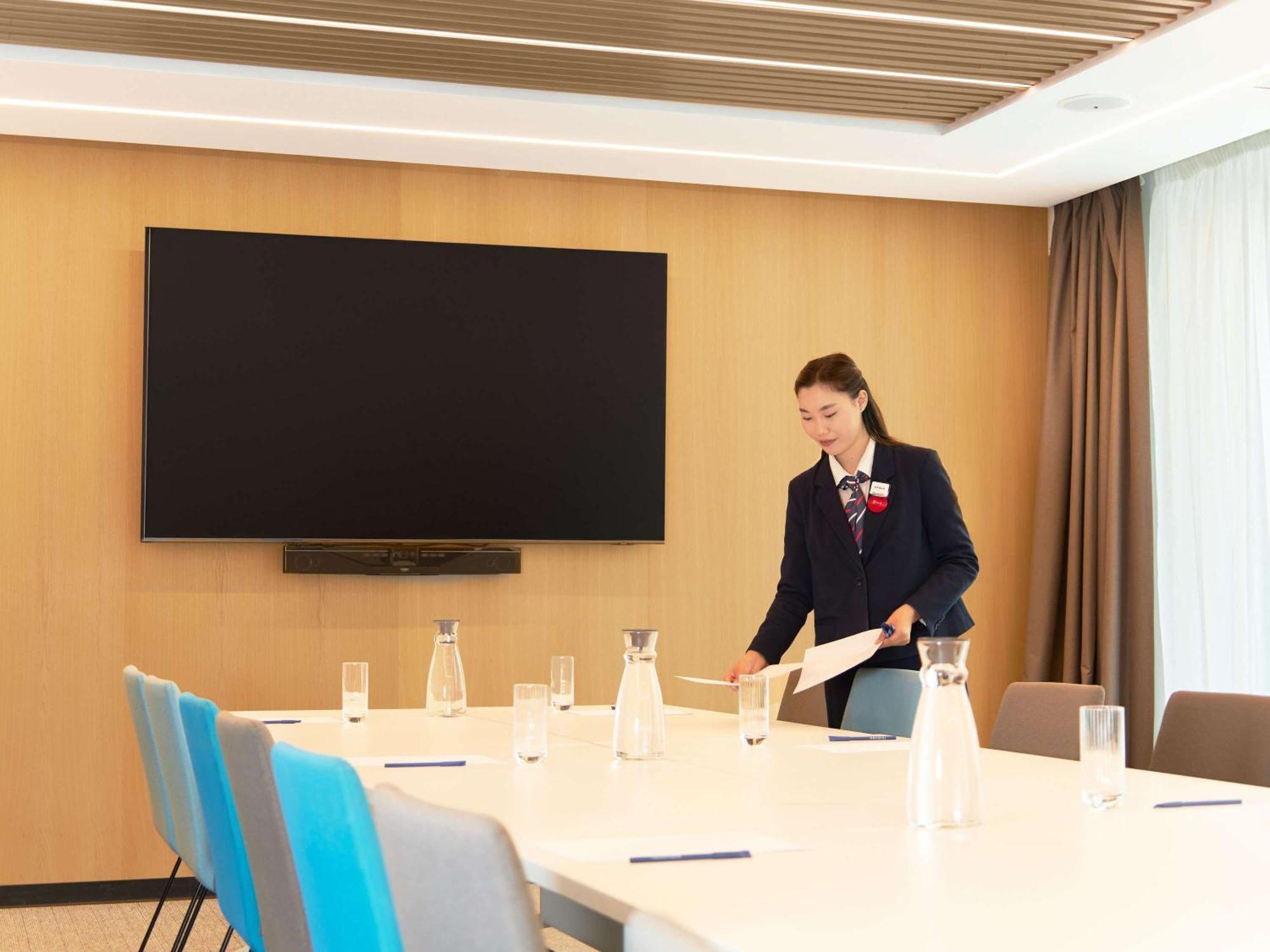 Novotel Living Almaty Jetisu エクステリア 写真