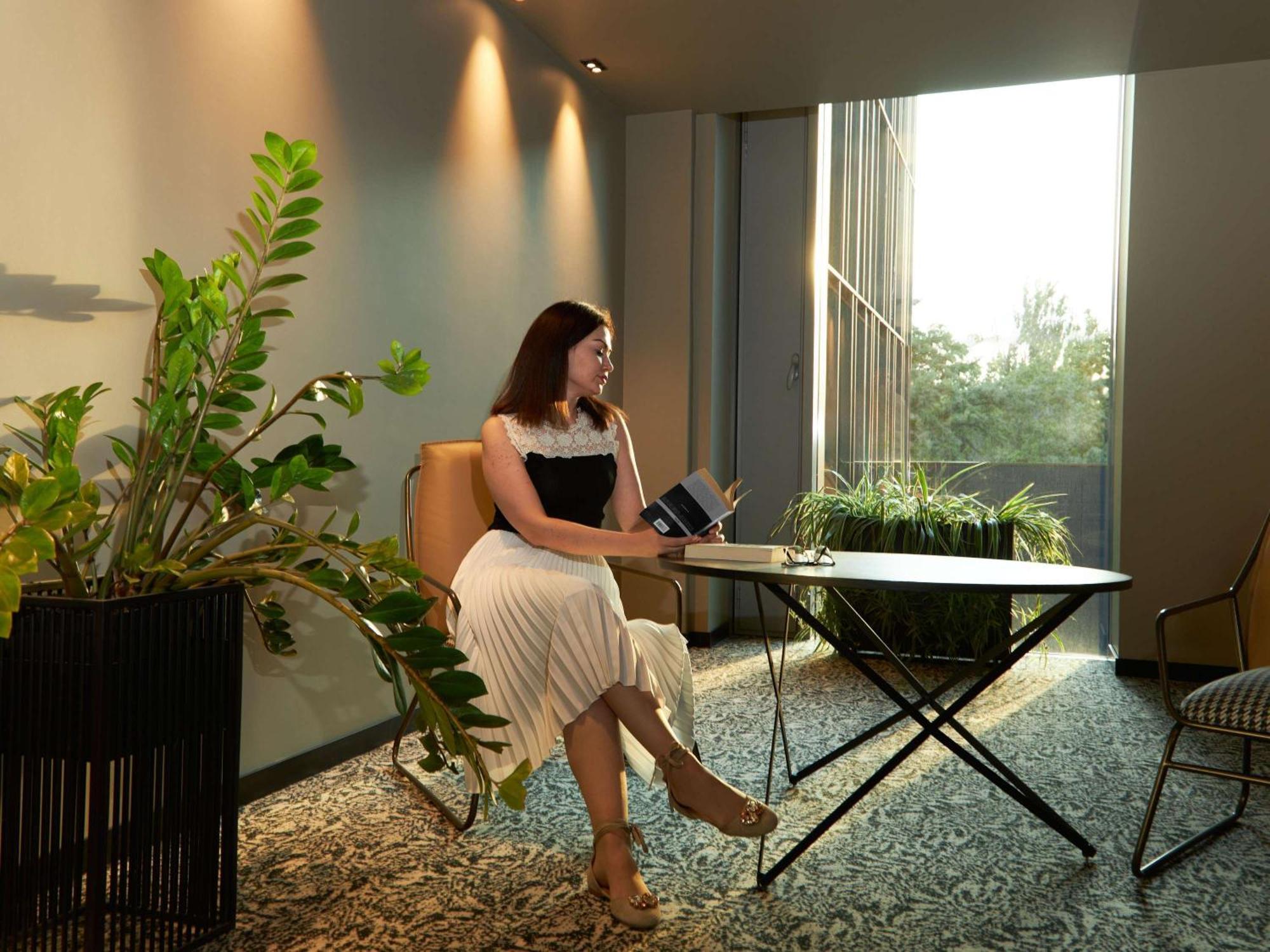 Novotel Living Almaty Jetisu エクステリア 写真