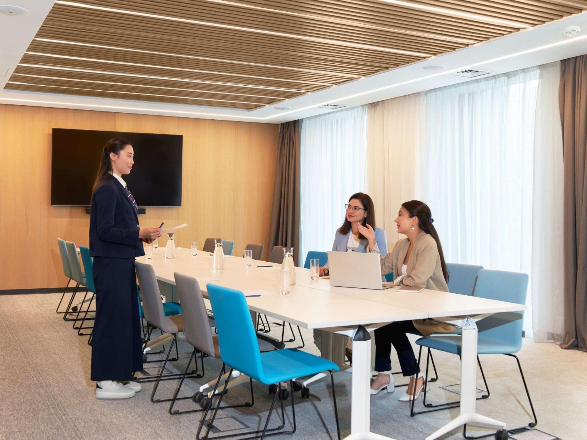 Novotel Living Almaty Jetisu エクステリア 写真